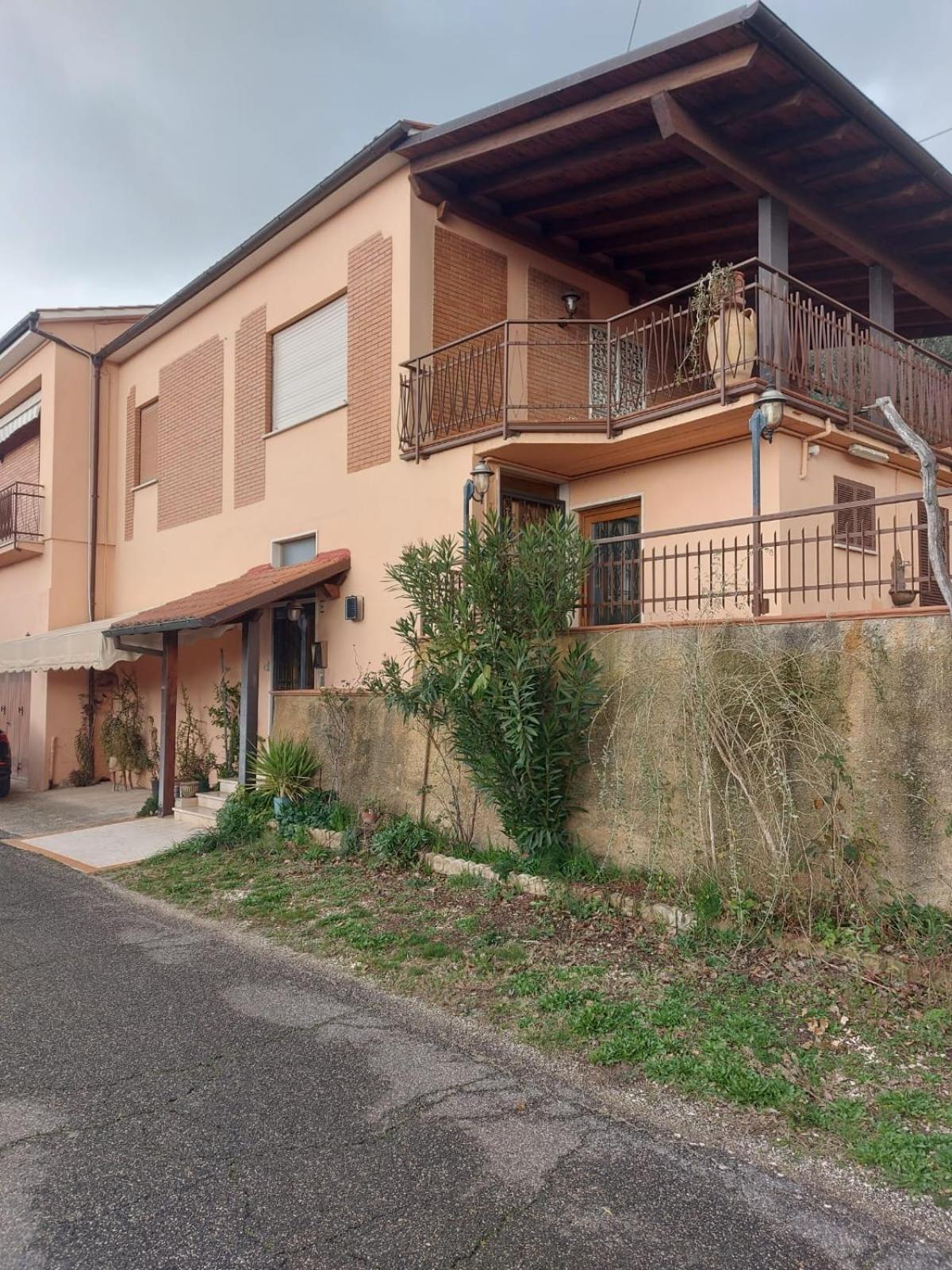 Affittacamere Da Elio E Renata Calvi dellʼ Umbria Екстериор снимка